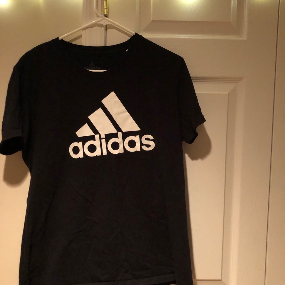 ADIDAS tshirt